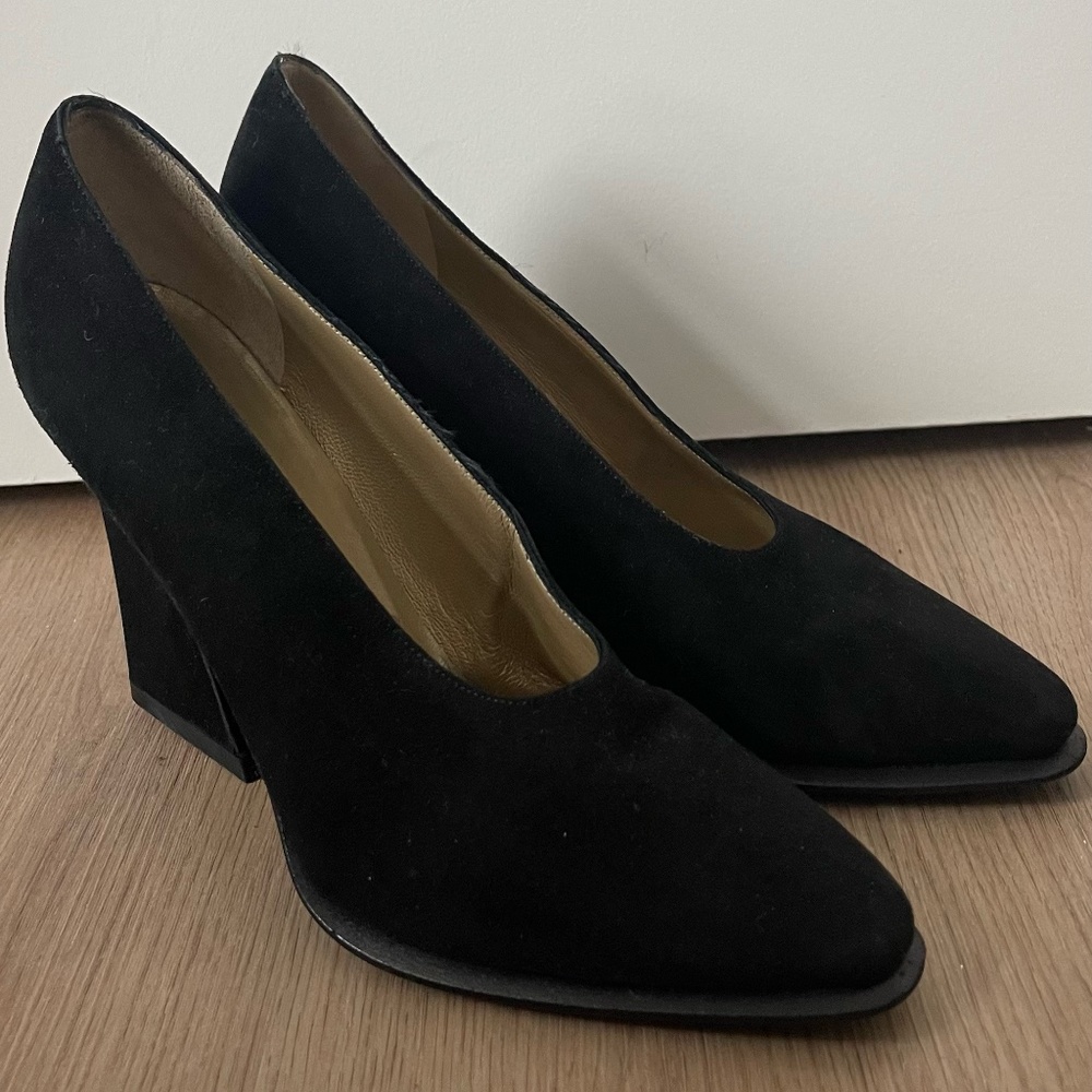 YSL Black Pumps in a Size 6